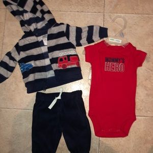 NEWBORN OUTFIT / NEVER WORN